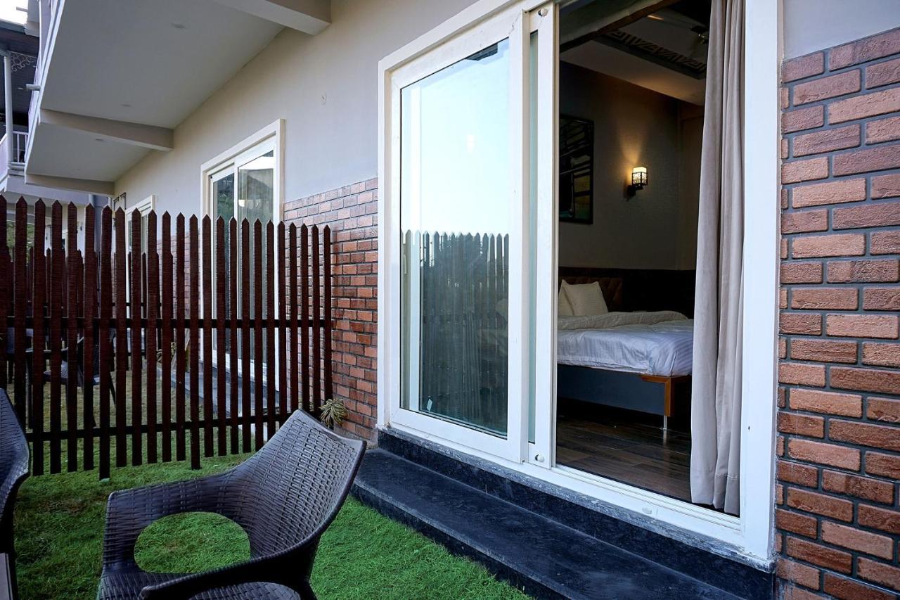 Sl Manor Hill Resort Mussoorie Exterior photo